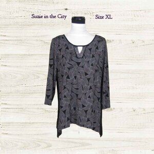 Suzie in the city womens top tunic size XL black with white dots long sleeve